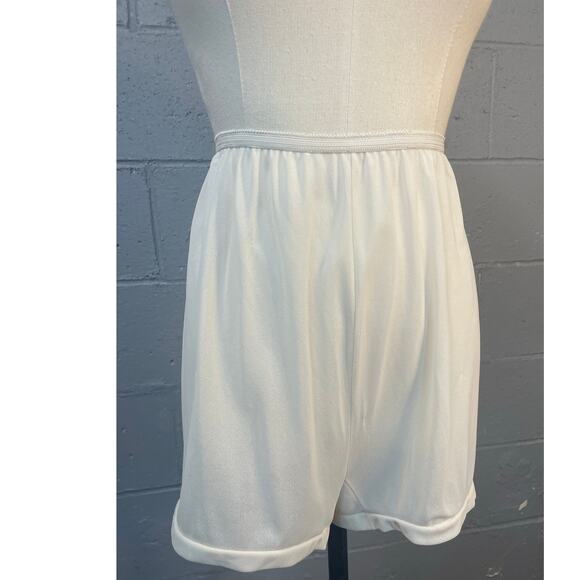 Vintage 1950s Sheer White Nylon Taps Shorts Underwear Medium - Picture 8 of 10